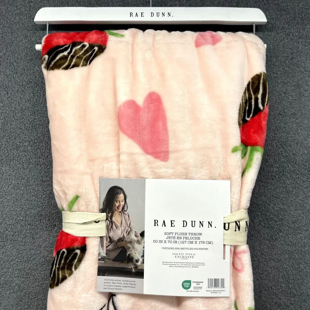 Rae‎ Dunn Sweet Stuff Chocolate Strawberry Blanket Soft Plush Throw 50x70 NWT